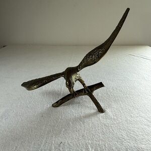 VINTAGE LARGE BRASS EAGLE‎ PERCHED ON A BRANCH STATUE 18" WING SPAN